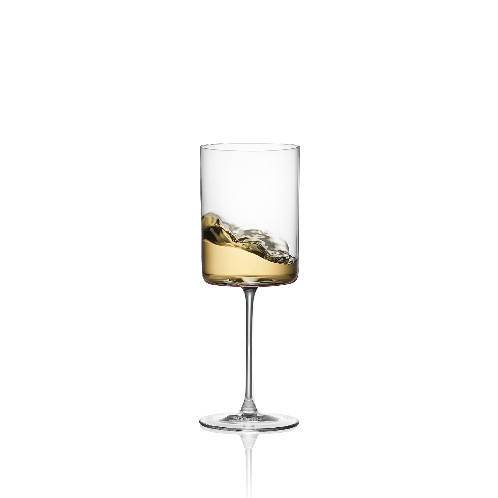 Rona Crystal Pinot Noir Wine Glass - Sleek and Simple